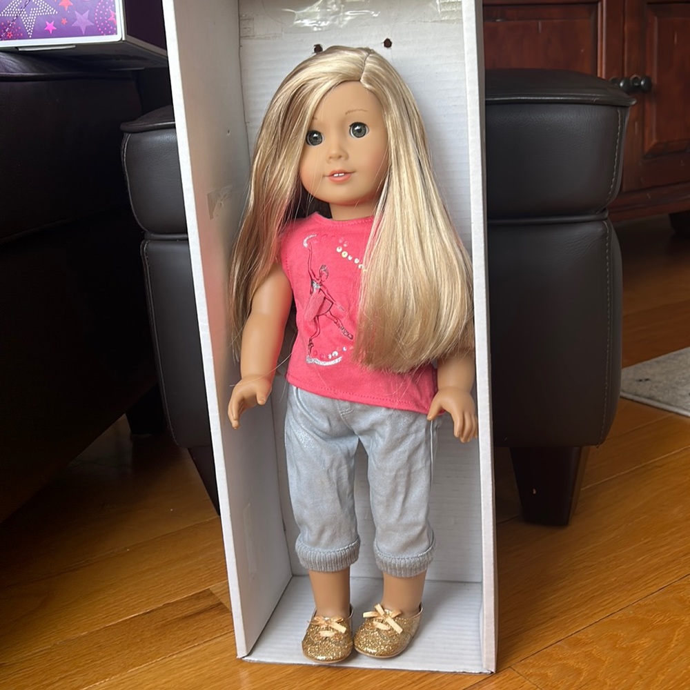 American Girl Doll Isabelle GOTY 2014 RARE